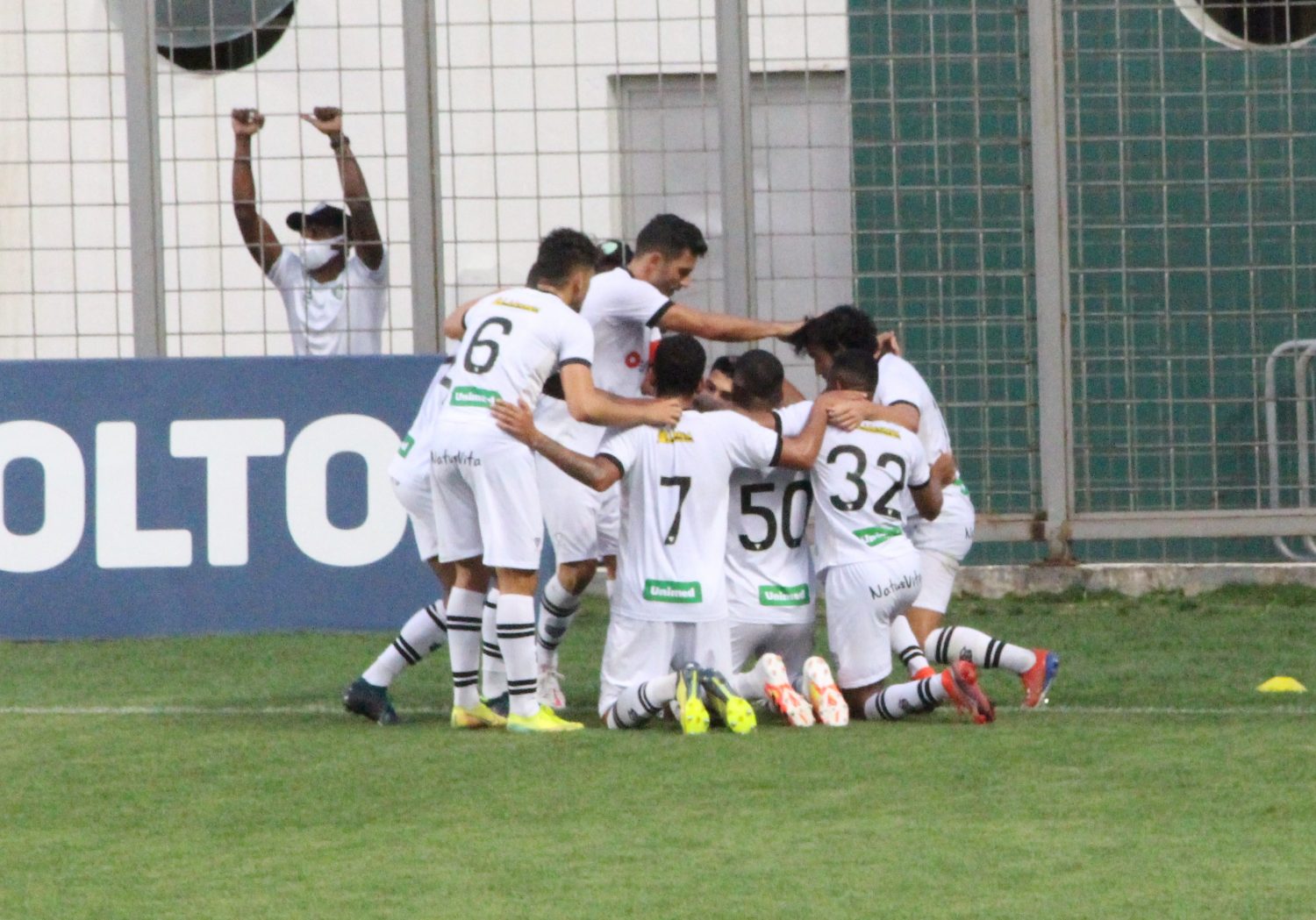 Fora De Casa, Figueirense Vence O América-MG E Sobe Na Tabela Da Série ...